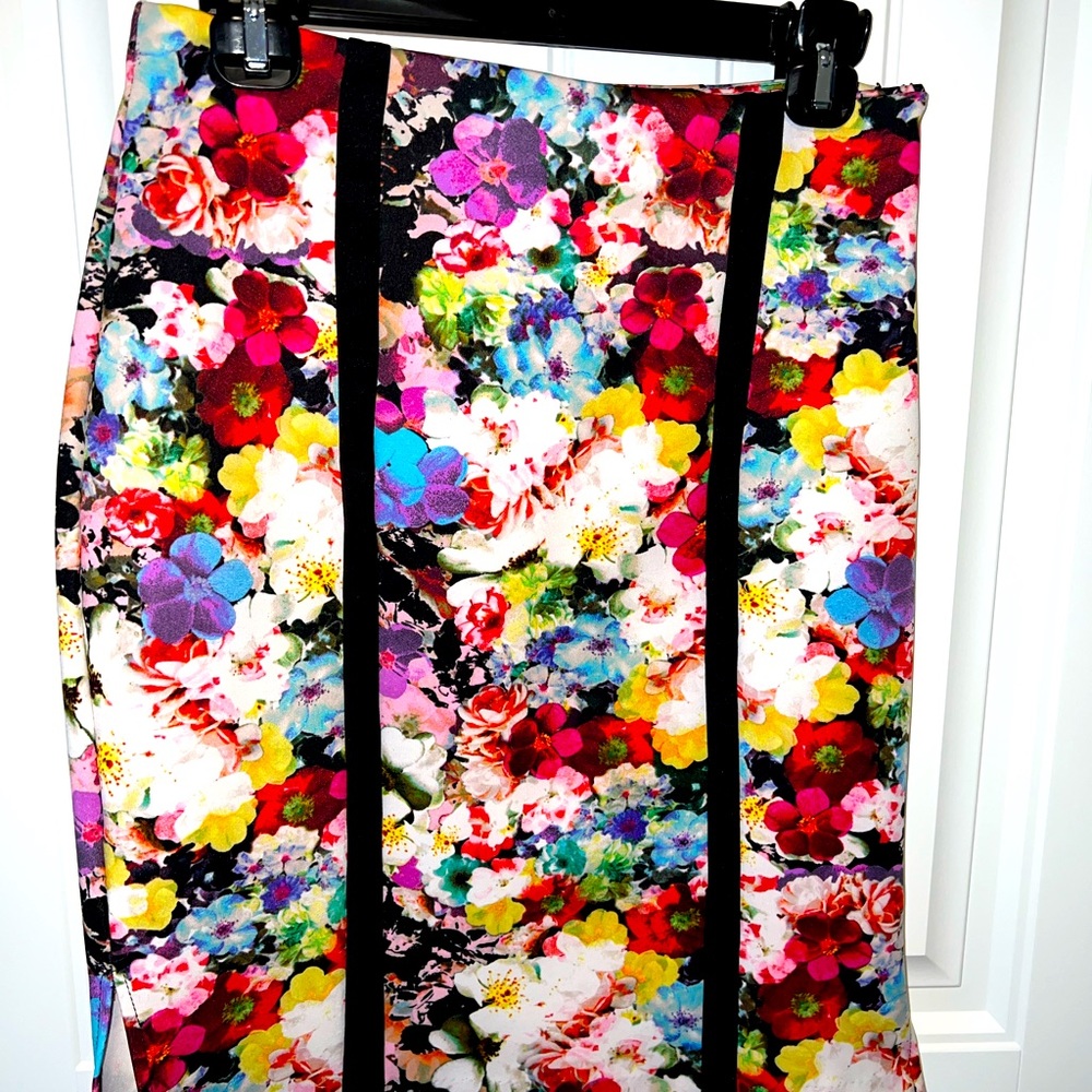 Floral pencil skirt
